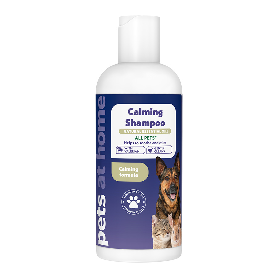 Pets at Home Natural Essential Oils Calming Dog Shampoo Pets