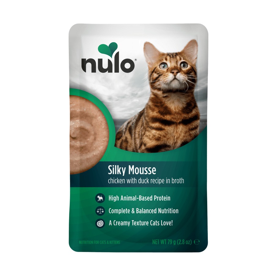 Nulo Silky Mousse Chicken with Duck in Broth Adult Wet Cat Food